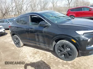 2024 Buick Encore GX Sport Touring z VIN KL4AMESL6RB185891, wystawiony jako IAAI lot #41574852 z przebiegiem 6 mil mil oraz . Historia ofert i sprzedaży dostępna na DreamBid. Obrazek 12.