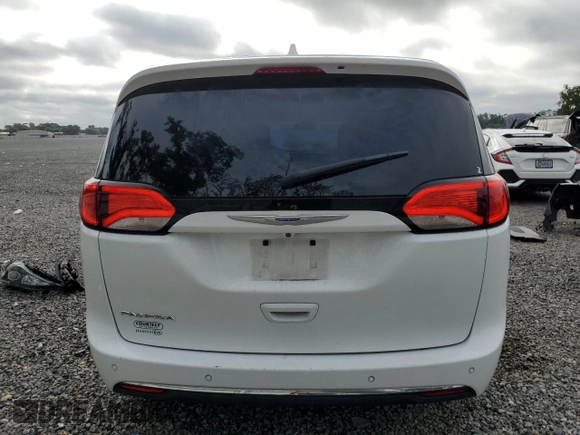 2018 Chrysler Pacifica Touring L z VIN 2C4RC1BG8JR287948, wystawiony jako Copart lot #59123235 z przebiegiem 80 145 mil mil oraz Szkoda całkowita • Salvage title. Historia ofert i sprzedaży dostępna na DreamBid. Obrazek 6.
