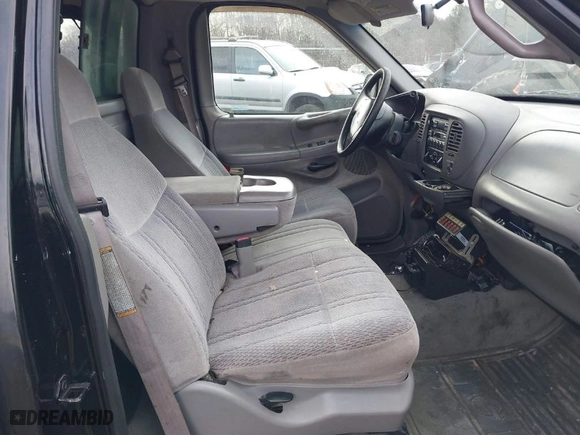 1998 Ford F-150 Standard with VIN 1FTZF18W0WNC16138, listed as a IAAI auction lot 41688951 with 354,669 mi miles. Bid and sale history available at carsss.com. Image 5.