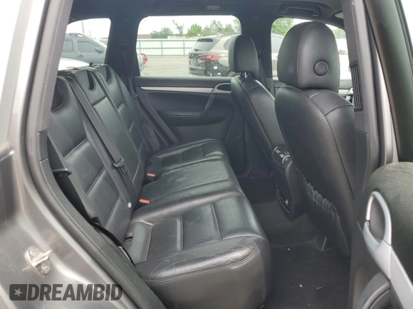 2009 Porsche Cayenne z VIN WP1AA29P29LA07054, wystawiony jako Copart lot #58304285 z przebiegiem 117 769 mil mil oraz Szkoda całkowita • Salvage title. Historia ofert i sprzedaży dostępna na DreamBid. Obrazek 11.