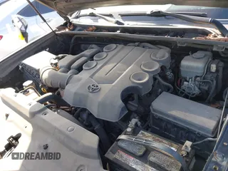 2011 Toyota 4Runner SR5 with VIN JTEZU5JR0B5018781, listed as a IAAI auction lot 42790090 with 224,080 mi miles and . Bid and sale history available at DreamBid. Image 10.