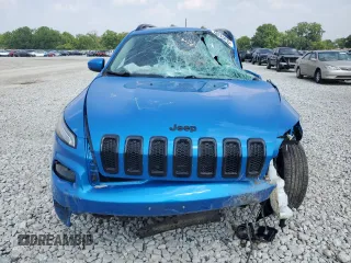 2018 Jeep Cherokee Latitude z VIN 1C4PJMCB0JD607736, wystawiony jako Copart lot #58635835 z przebiegiem Nie podano mil oraz Szkoda całkowita • Salvage title. Historia ofert i sprzedaży dostępna na DreamBid. Obrazek 5.