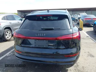 2022 Audi e-tron Premium with VIN WA1AAAGE6NB027461, listed as a IAAI auction lot 41830461 with 25,727 mi miles. Bid and sale history available at carsss.com. Image 17.