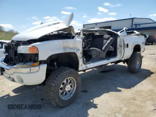 2004 GMC Sierra 2500HD SLE z VIN 1GTHK29274E402605, wystawiony jako Copart lot #55726705 z przebiegiem Nie podano mil oraz Czysty tytuł • Clean title. Historia ofert i sprzedaży dostępna na DreamBid. Obrazek 1.