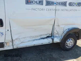2021 Ram ProMaster Cargo z VIN 3C6LRVVG4ME529686, wystawiony jako IAAI lot #42216599 z przebiegiem 74 985 mil mil oraz . Historia ofert i sprzedaży dostępna na DreamBid. Obrazek 6.