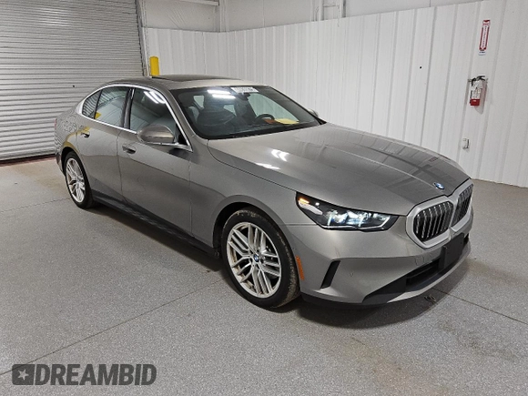 2024 BMW 5 Series 530i xDrive with VIN WBA53FJ08RCS03726, listed as a Copart auction lot 44636875 with 19,651 mi miles and Salvage Title. Bid and sale history available at carsss.com. Image 4.