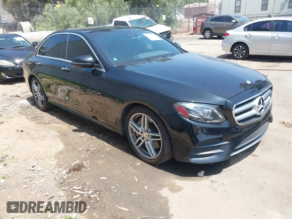 2017 Mercedes-Benz E 300 Luxury z VIN WDDZF4KB7HA217326, wystawiony jako IAAI lot #42444259 z przebiegiem 89 335 mil mil oraz . Historia ofert i sprzedaży dostępna na DreamBid. Obrazek 1.
