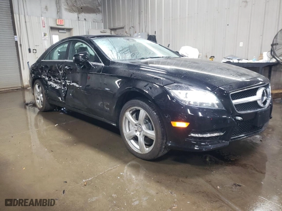 2012 Mercedes-Benz CLS-Class CLS 550 with VIN WDDLJ9BB4CA046481, listed as a Copart auction lot 83432294 with 28,934 mi miles and Salvage Title. Bid and sale history available at carsss.com. Image 4.