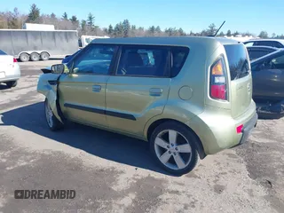 2010 Kia Soul + with VIN KNDJT2A23A7061651, listed as a IAAI auction lot 41685158 with 160,774 mi miles. Bid and sale history available at carsss.com. Image 3.