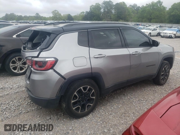 2020 Jeep Compass Trailhawk with VIN 3C4NJDDB6LT195731, listed as a Copart auction lot 50948035 with 80,195 mi miles and Salvage title. Bid and sale history available at DreamBid. Image 3.