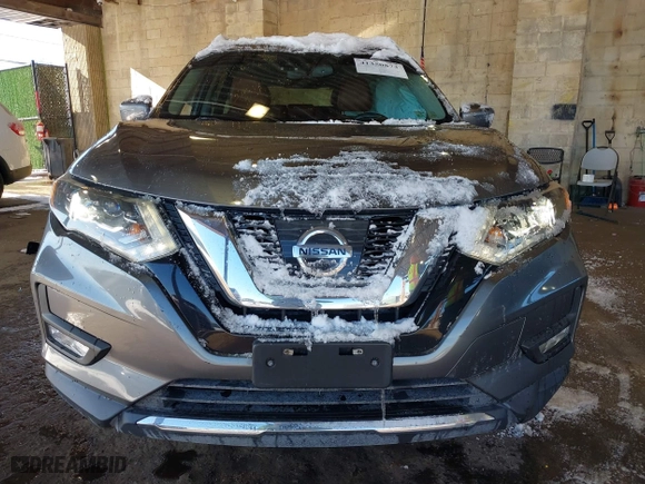 2017 Nissan Rogue SL with VIN 5N1AT2MV1HC764555, listed as a IAAI auction lot 41350873 with 72,388 mi miles. Bid and sale history available at carsss.com. Image 12.