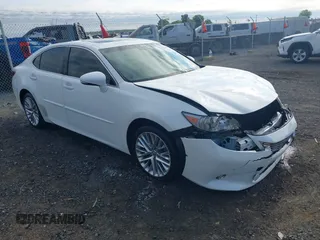 2013 Lexus ES 250 с VIN JTHBK1GG2D2064030, выставлен на аукционе IAAI как лот 42310667 с пробегом 156 904 миль миль и . История ставок и продаж доступна на DreamBid. Изображение 1.