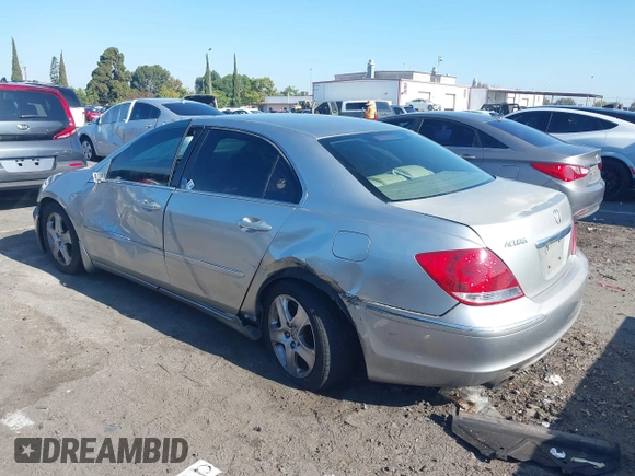 2007 Acura RL Technology with VIN JH4KB16617C004862, listed as a IAAI auction lot 42659578 with 203,727 mi miles and . Bid and sale history available at DreamBid. Image 3.