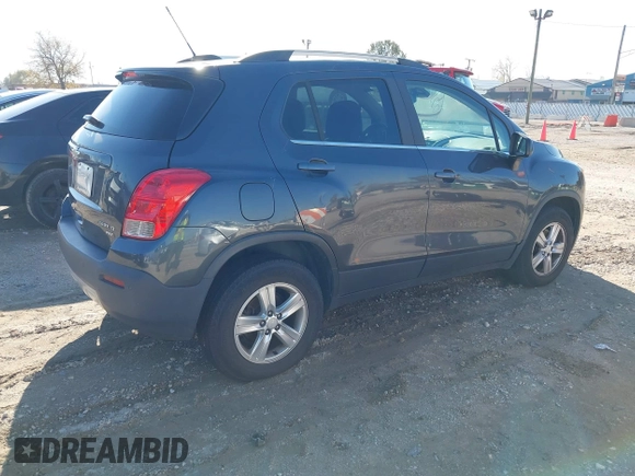 2016 Chevrolet Trax LT with VIN 3GNCJPSB7GL265388, listed as a IAAI auction lot 40809653 with 114,847 mi miles. Bid and sale history available at carsss.com. Image 4.
