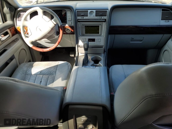 2004 Lincoln Navigator Luxury with VIN 5LMFU28R34LJ00328, listed as a Copart auction lot 69511894 with 120,338 mi miles and Salvage Title. Bid and sale history available at carsss.com. Image 8.