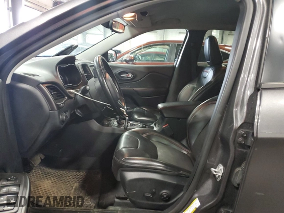 2020 Jeep Cherokee Trailhawk with VIN 1C4PJMBX9LD582951, listed as a Copart auction lot 60152935 with 61,448 mi miles and Salvage title. Bid and sale history available at DreamBid. Image 7.