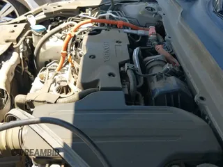 2021 Honda Accord Touring с VIN 1HGCV3F98MA010248, выставлен на аукционе IAAI как лот 42245687 с пробегом 54 718 миль миль и . История ставок и продаж доступна на DreamBid. Изображение 19.