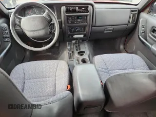 2001 Jeep Cherokee Sport with VIN 1J4FF48S31L515607, listed as a Copart auction lot 58614175 with 178,138 mi miles and Non repairable. Bid and sale history available at DreamBid. Image 8.