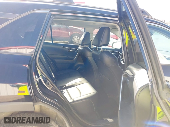 2021 Toyota RAV4 XLE Premium z VIN 2T3C1RFVXMW105387, wystawiony jako IAAI lot #42238526 z przebiegiem 58 627 mil mil oraz . Historia ofert i sprzedaży dostępna na DreamBid. Obrazek 8.