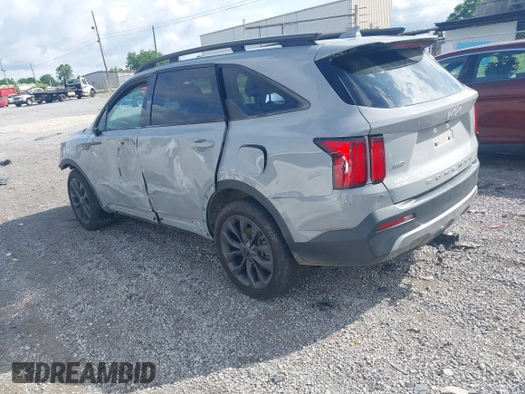 2022 Kia Sorento SX z VIN 5XYRKDLF6NG093083, wystawiony jako IAAI lot #42170584 z przebiegiem 60 848 mil mil oraz . Historia ofert i sprzedaży dostępna na DreamBid. Obrazek 3.