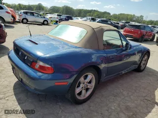 2001 BMW Z3 2.5i with VIN WBACN33421LM01058, listed as a Copart auction lot 69644504 with 31,198 mi miles and Salvage Title. Bid and sale history available at carsss.com. Image 3.