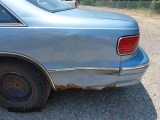 1993 Chevrolet Caprice с VIN 1G1BL53E6PW120910, выставлен на аукционе IAAI как лот 42480243 с пробегом 136 947 миль миль и . История ставок и продаж доступна на DreamBid. Изображение 15.