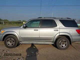 2007 Toyota Sequoia SR5 with VIN 5TDZT34A17S288122, listed as a IAAI auction lot 41939510 with 275,347 mi miles. Bid and sale history available at carsss.com. Image 14.