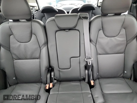 2025 Volvo XC90 Plus with VIN YV4062PE0S1342246, listed as a Copart auction lot 45939605 with 3,511 mi miles and Clean Title. Bid and sale history available at DreamBid. Image 10.