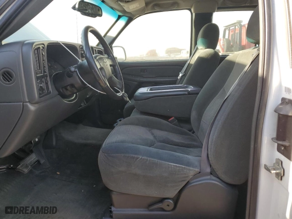 2004 Chevrolet Silverado 1500 LS with VIN 1GCEK19V84E209306, listed as a Copart auction lot 50383085 with 266,802 mi miles and Salvage Title. Bid and sale history available at carsss.com. Image 7.