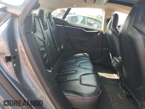 2013 Tesla Model S Performance с VIN 5YJSA1CP5DFP05260, выставлен на аукционе Copart как лот 62391945 с пробегом Не указан миль и Чистый • Clean title. История ставок и продаж доступна на DreamBid. Изображение 10.