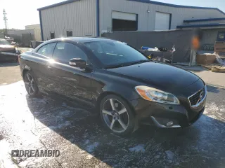 2013 Volvo C70 T5 with VIN YV1672MC3DJ137806, listed as a Copart auction lot 48036805 with 81,317 mi miles and Salvage Title. Bid and sale history available at carsss.com. Image 4.