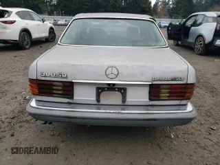 1981 Mercedes-Benz 300 SD with VIN WDBCB20AXBB006308, listed as a Copart auction lot 42446015 with 162,990 mi miles and Clean Title. Bid and sale history available at DreamBid. Image 6.