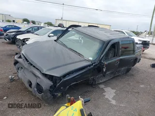 2003 Chevrolet Avalanche with VIN 3GNEC13T03G190771, listed as a IAAI auction lot 42428095 with Not provided miles and . Bid and sale history available at DreamBid. Image 2.