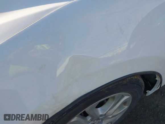 2016 Scion iA z VIN 3MYDLBZV2GY107457, wystawiony jako IAAI lot #38939578 z przebiegiem 99 928 mil mil oraz . Historia ofert i sprzedaży dostępna na DreamBid. Obrazek 18.