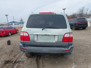 2004 Lexus LX 470 z VIN JTJHT00W143546192, wystawiony jako IAAI lot #41673810 z przebiegiem 232 196 mil mil oraz . Historia ofert i sprzedaży dostępna na DreamBid. Obrazek 16.