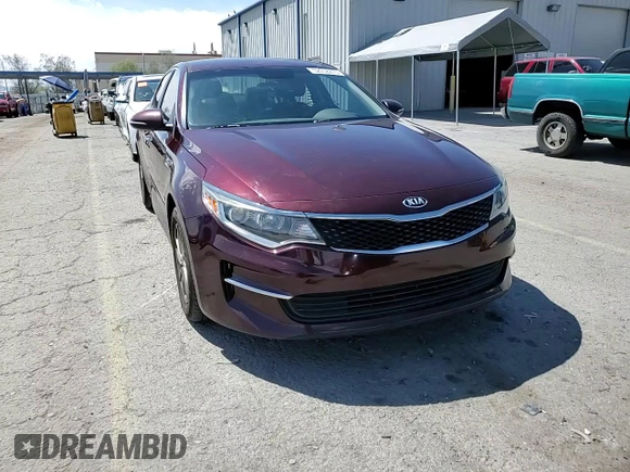 2017 Kia Optima LX z VIN 5XXGT4L33HG155090, wystawiony jako Copart lot #52758275 z przebiegiem 126 596 mil mil oraz Szkoda całkowita • Salvage title. Historia ofert i sprzedaży dostępna na DreamBid. Obrazek 13.
