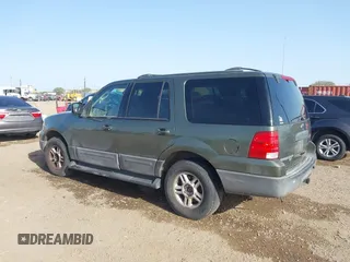 2004 Ford Expedition Special Service with VIN 1FMPU15L94LB62978, listed as a IAAI auction lot 41839156 with 147,700 mi miles. Bid and sale history available at carsss.com. Image 3.