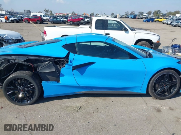 2021 Chevrolet Corvette 2LT with VIN 1G1YB2D44M5101758, listed as a IAAI auction lot 41381304 with 11,843 mi miles. Bid and sale history available at carsss.com. Image 13.