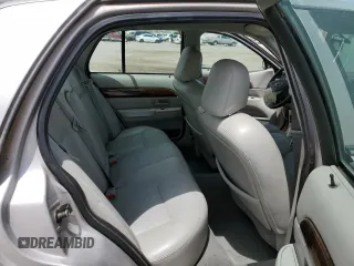 2004 Mercury Grand Marquis LS Premium z VIN 2MEFM75WX4X646351, wystawiony jako Copart lot #56770455 z przebiegiem 190 988 mil mil oraz Szkoda całkowita • Salvage title. Historia ofert i sprzedaży dostępna na DreamBid. Obrazek 10.