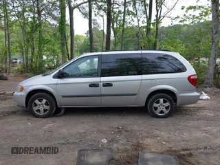 2007 Dodge Grand Caravan SE z VIN 1D4GP24R77B167228, wystawiony jako IAAI lot #42062853 z przebiegiem 133 659 mil mil oraz . Historia ofert i sprzedaży dostępna na DreamBid. Obrazek 14.
