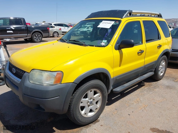 2003 Ford Escape XLT Popular 2 with VIN 1FMCU93143KC88233, listed as a IAAI auction lot 41929404 with 225,946 mi miles. Bid and sale history available at carsss.com. Image 2.