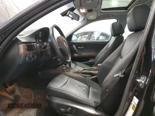 2008 BMW 3 Series 328xi z VIN WBAVC93578K037861, wystawiony jako Copart lot #58364495 z przebiegiem 147 497 mil mil oraz Nie do naprawy • Non repairable. Historia ofert i sprzedaży dostępna na DreamBid. Obrazek 7.