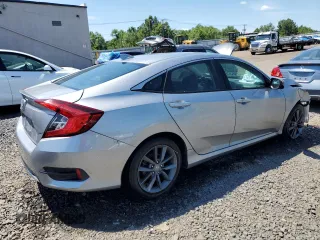 2020 Honda Civic Sedan EX-L with VIN 19XFC1F72LE214978, listed as a Copart auction lot 61613004 with 25,787 mi miles and Salvage Title. Bid and sale history available at carsss.com. Image 3.