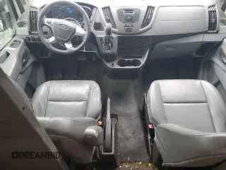 2017 Ford Transit z VIN 1FTYR2XM6HKA58420, wystawiony jako Copart lot #54891555 z przebiegiem 395 259 mil mil oraz Szkoda całkowita • Salvage title. Historia ofert i sprzedaży dostępna na DreamBid. Obrazek 8.