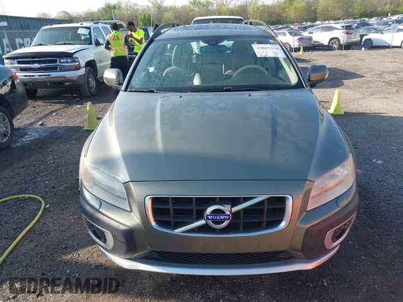 2010 Volvo XC70 3.2L with VIN YV4960BZ9A1078593, listed as a IAAI auction lot 42015234 with 242,005 mi miles and . Bid and sale history available at DreamBid. Image 6.