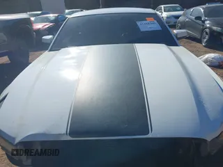 2013 Ford Mustang V6 with VIN 1ZVBP8AM5D5233866, listed as a IAAI auction lot 41418360 with 268,678 mi miles. Bid and sale history available at carsss.com. Image 10.