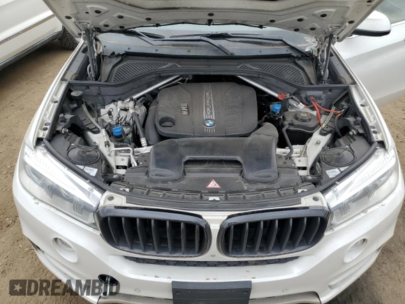 2015 BMW X5 xDrive35d with VIN 5UXKS4C5XF0J97994, listed as a Copart auction lot 49623285 with 163,306 mi miles and Clean Title. Bid and sale history available at carsss.com. Image 12.