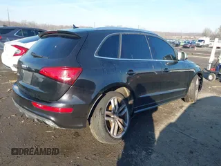 2014 Audi SQ5 Prestige with VIN WA1VGAFP0EA029327, listed as a IAAI auction lot 41195533 with 65,040 mi miles. Bid and sale history available at carsss.com. Image 4.