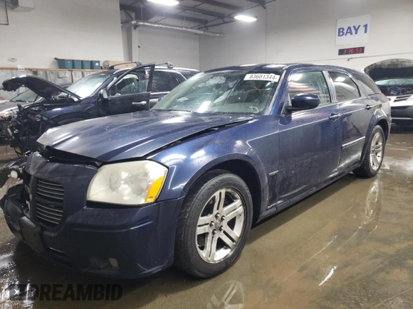 2006 Dodge Magnum R/T z VIN 2D4GV57216H293287, wystawiony jako Copart lot #83601344 z przebiegiem 249 114 mil mil oraz Szkody całkowita. Historia ofert i sprzedaży dostępna na DreamBid. Obrazek 1.