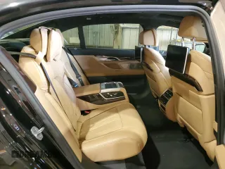 2019 BMW 7 Series M760i xDrive with VIN WBA7H6C50KG615270, listed as a Copart auction lot 59960854 with 42,172 mi miles and Salvage title. Bid and sale history available at DreamBid. Image 10.